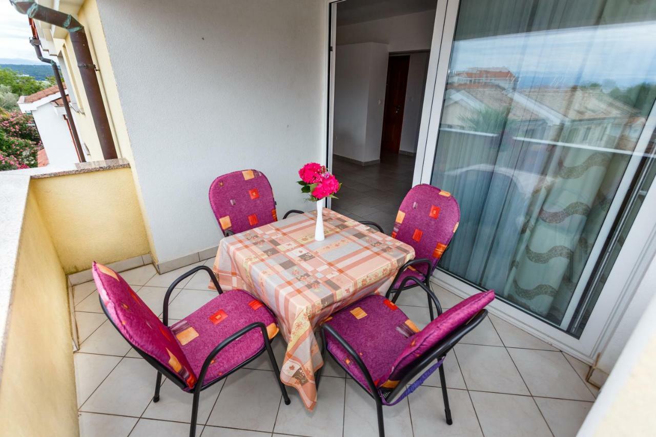 Villa Luka Malinska Exterior foto